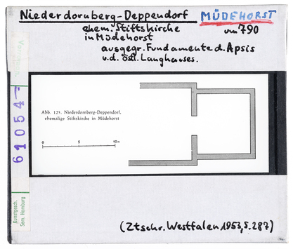 Vorschaubild Müdehorst (Niederdornberg-Deppendorf): ehem. Stiftskirche, Ausgegrabene Fundamente der Apsis und des Langhauses 